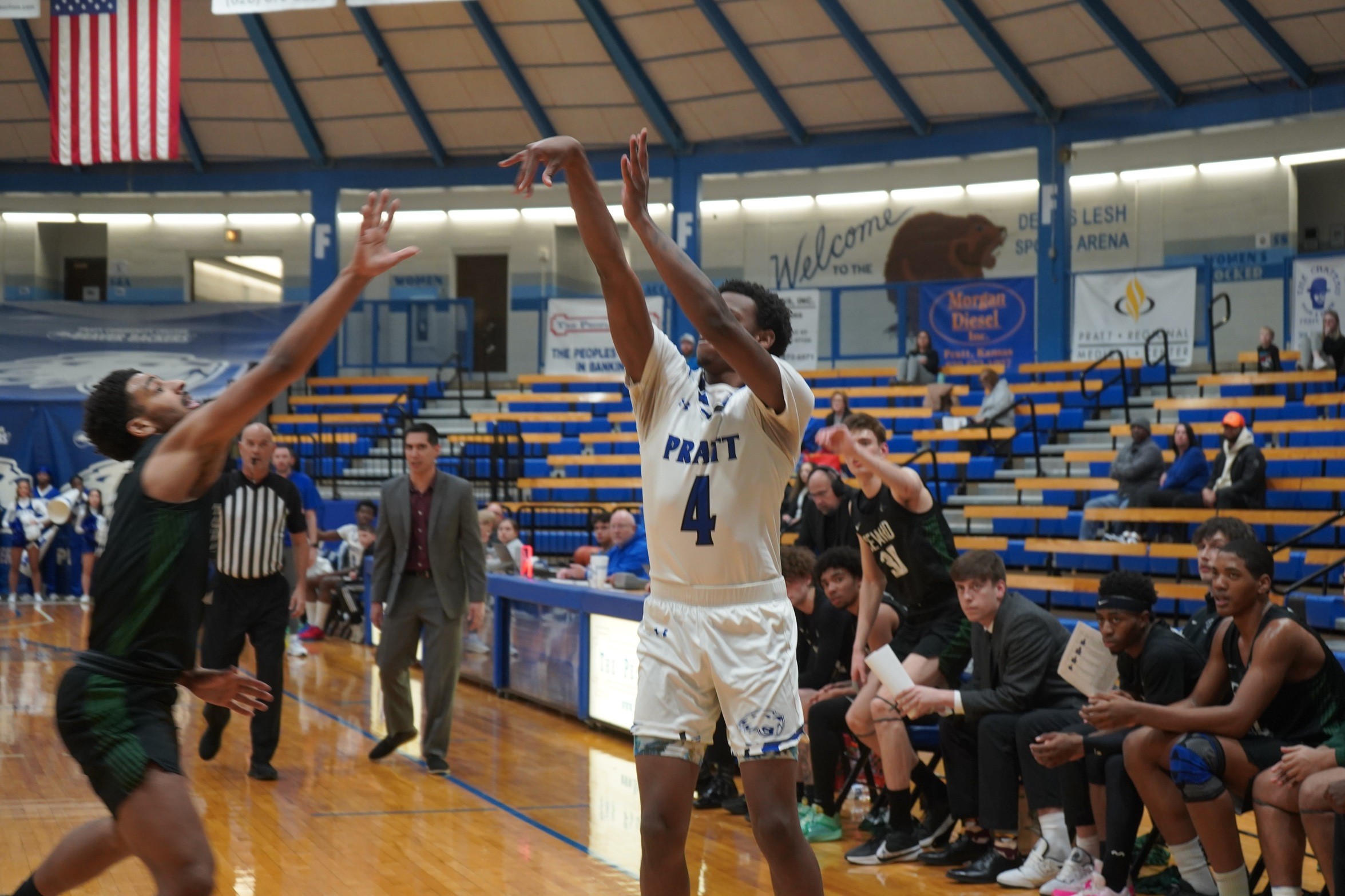 Men's Basketball Defeats Seward County in OT For First Conference Win