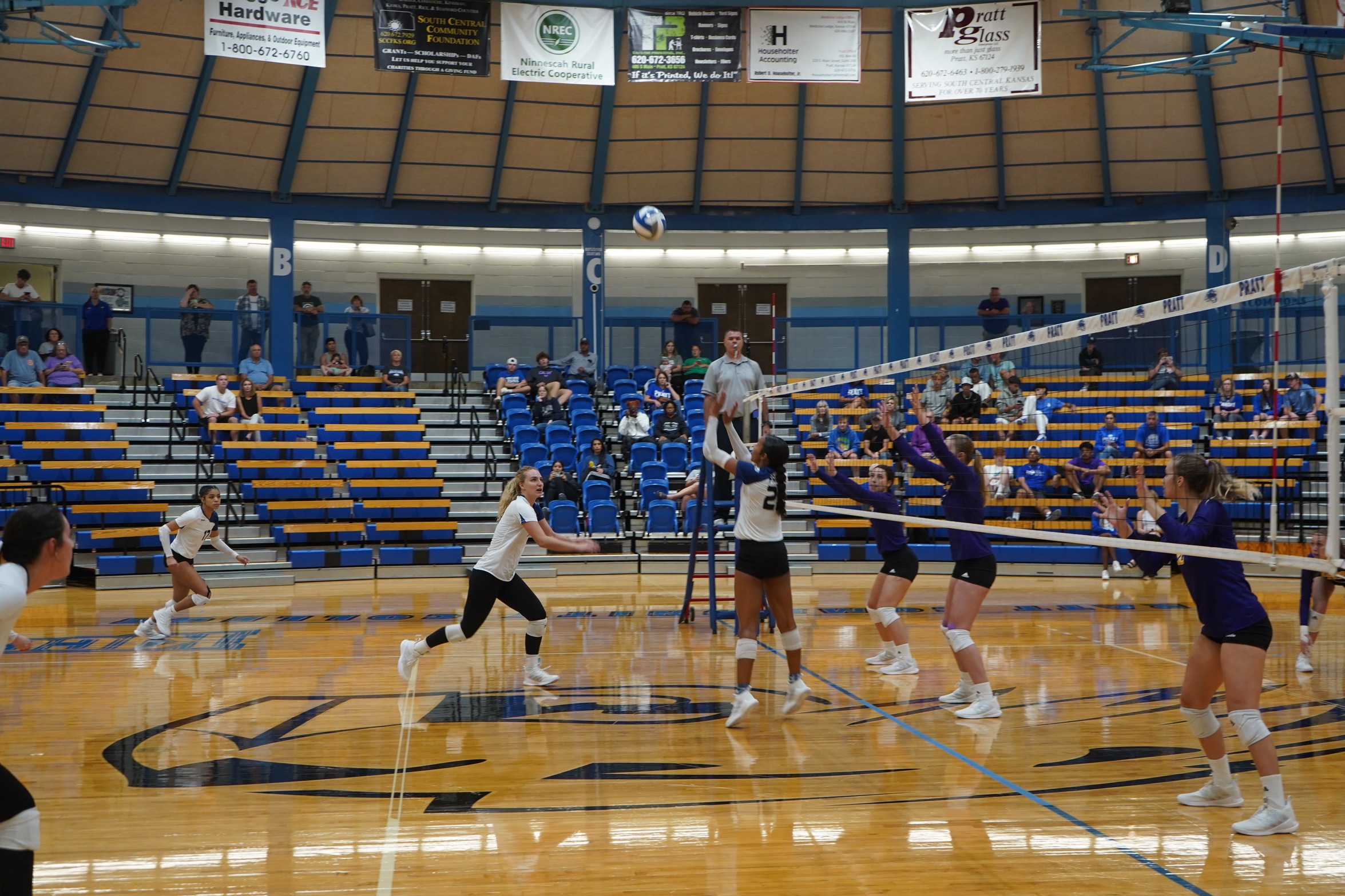 Beaver Volleyball Knocks off Independence