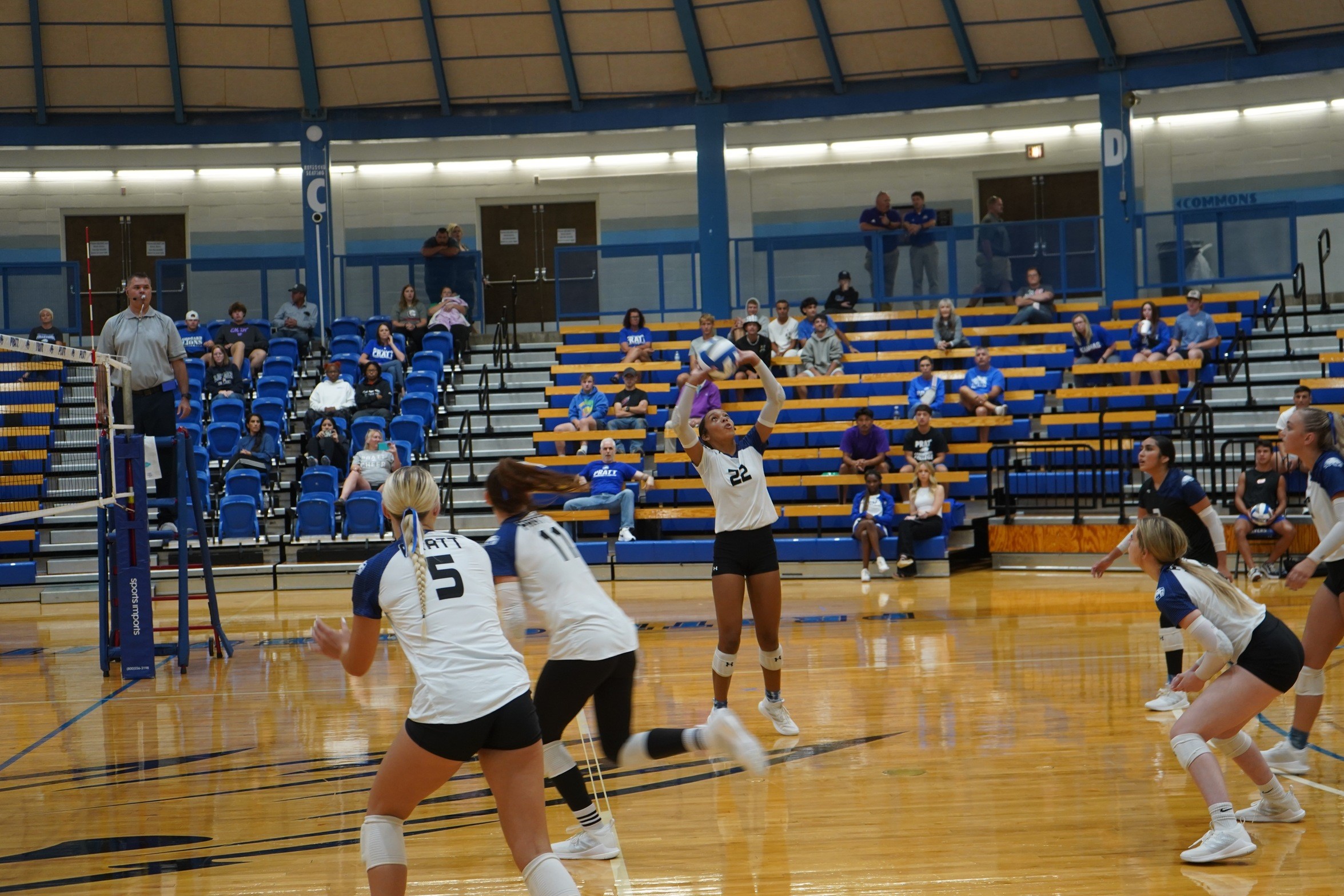 Beaver Volleyball Splits in Season Opening Triangular